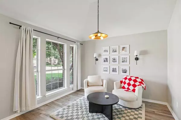 6932 Lomo Alto Drive, Fort Worth, TX 76132