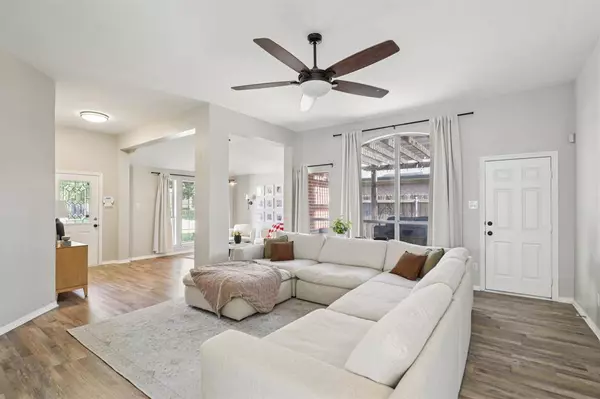 6932 Lomo Alto Drive, Fort Worth, TX 76132