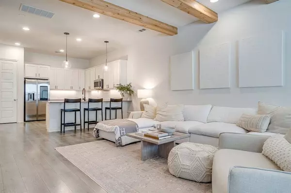 2829 Stanley Avenue, Fort Worth, TX 76110