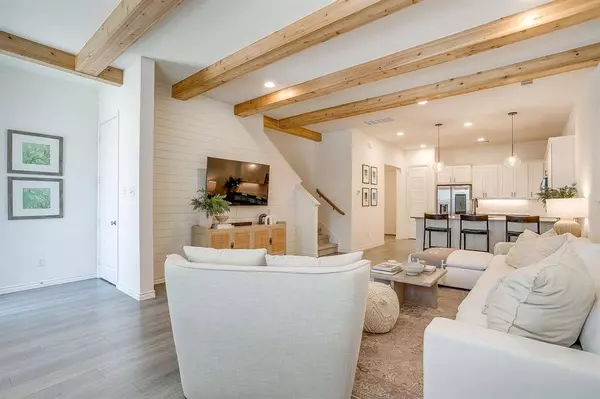 2829 Stanley Avenue, Fort Worth, TX 76110