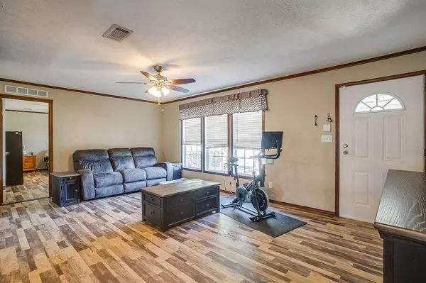 4813 Peachtree Street, Granbury, TX 76048