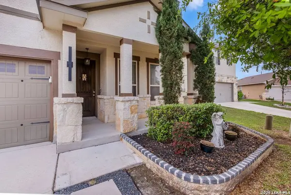 8319 Oak Harvest Dr, San Antonio, TX 78254