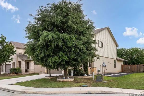 8319 Oak Harvest Dr, San Antonio, TX 78254