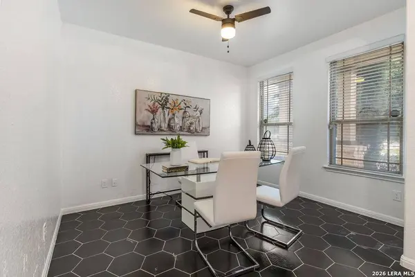 8319 Oak Harvest Dr, San Antonio, TX 78254