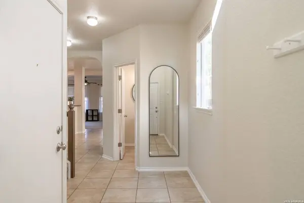 6913 Abbey Falls, San Antonio, TX 78249