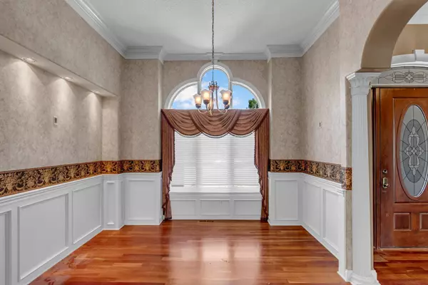 618 18th Fairway, Andover, KS 67002