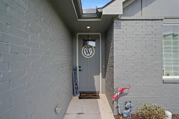 2245 S Nicole Cir, Andover, KS 67002