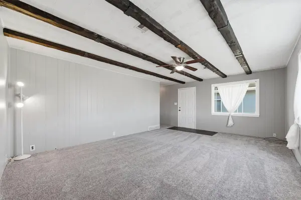 219 W Allison St, Andover, KS 67002