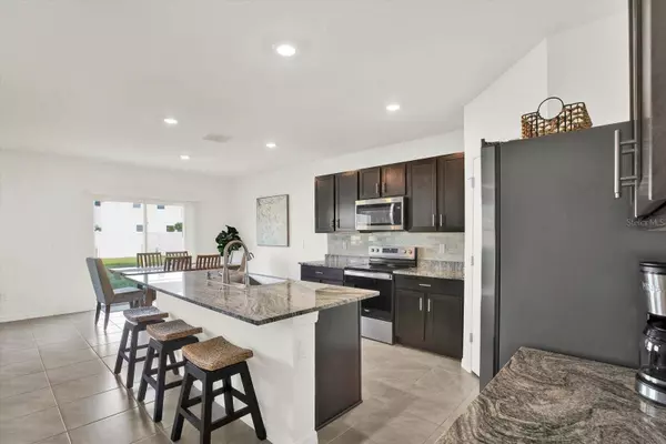 5851 HALEWOOD WAY, Wesley Chapel, FL 33545