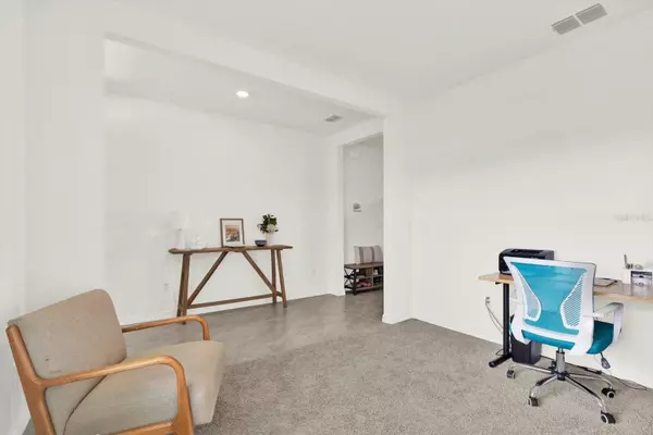 5851 HALEWOOD WAY, Wesley Chapel, FL 33545