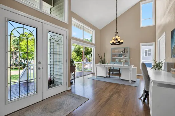 748 SOUNDVIEW DR, Palm Harbor, FL 34683