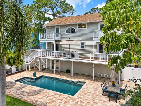 748 SOUNDVIEW DR, Palm Harbor, FL 34683