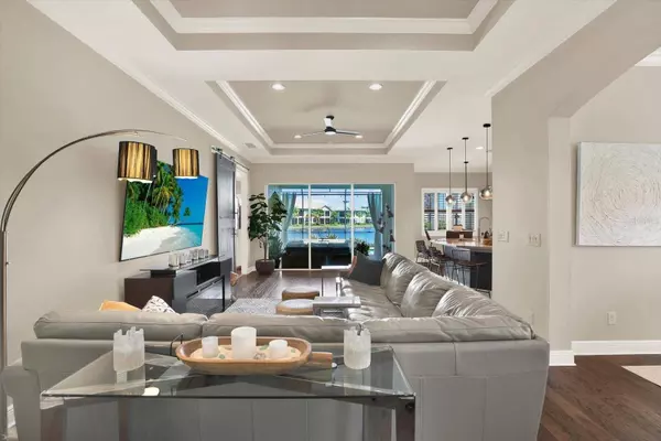 5020 LAKE OVERLOOK AVE, Bradenton, FL 34208