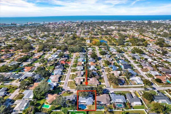 10627 YUNKER DR, Largo, FL 33774