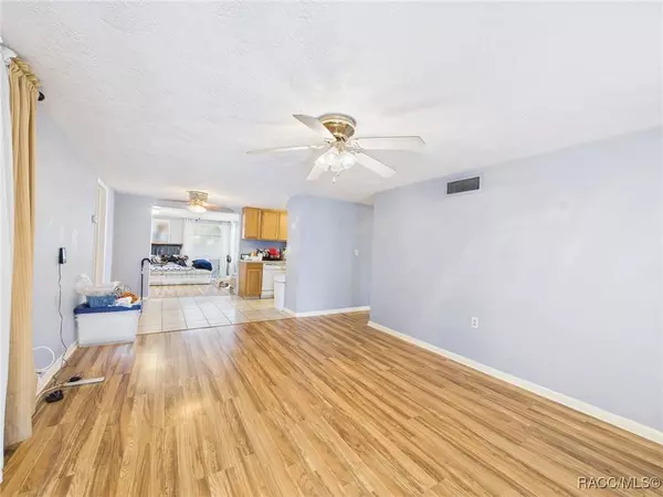 11 Donna ST, Beverly Hills, FL 34465