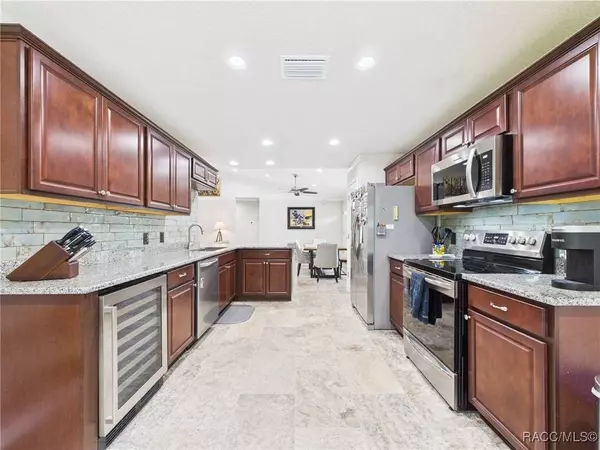 8456 N Dove Orchid DR, Citrus Springs, FL 34434