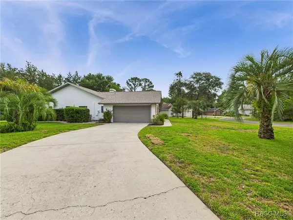 12 Fig CT E, Homosassa, FL 34446