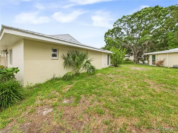 11624 W Kingfisher CT, Crystal River, FL 34429