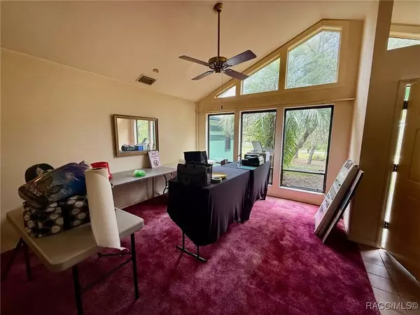 2750 W Mustang BLVD, Beverly Hills, FL 34465