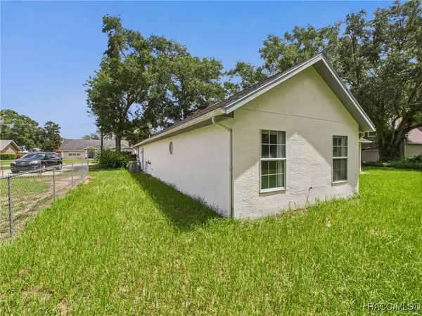 5990 SE 5th PL, Ocala, FL 34472