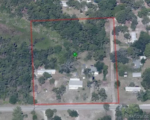 3262 N Holiday DR, Crystal River, FL 34428