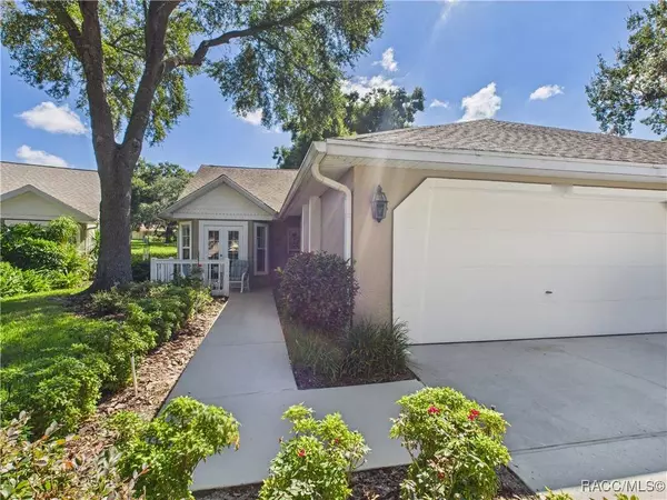 1581 N Endicott PT, Crystal River, FL 34429