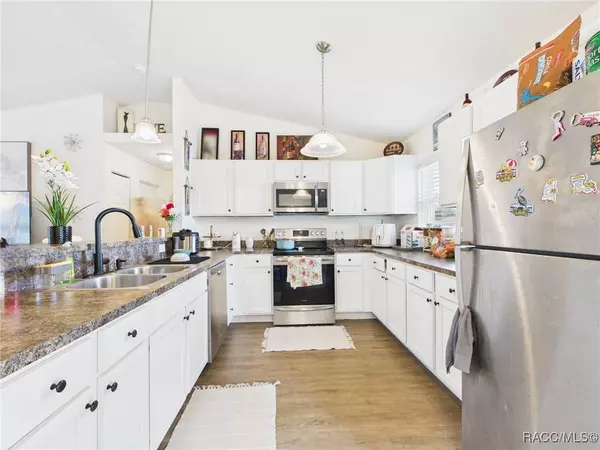 145 N Independence HWY, Inverness, FL 34453