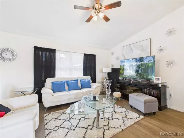 145 N Independence HWY, Inverness, FL 34453