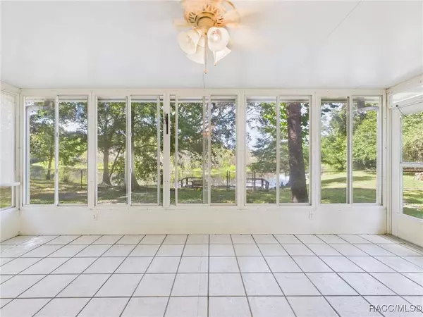 5540 S Blue Dolphin WAY, Floral City, FL 34436