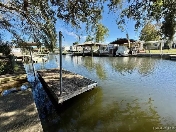 3901 N Nokomis PT, Crystal River, FL 34428