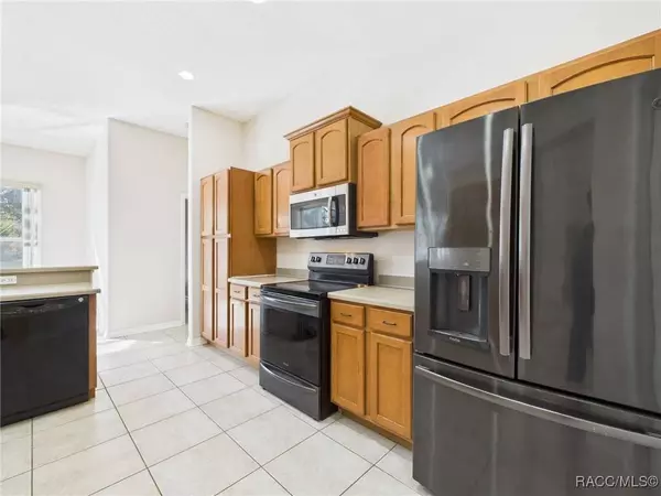 5246 W Piute DR, Beverly Hills, FL 34465