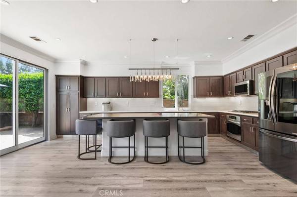 15 Medlar, Irvine, CA 92618