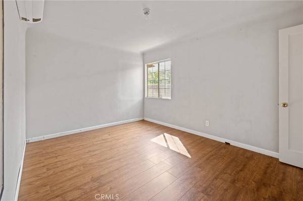 2740 Easy AVE, Long Beach, CA 90810