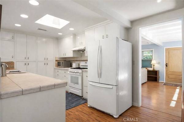 419 Irvine AVE, Newport Beach, CA 92663