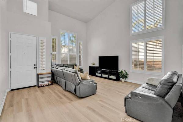 38254 Willowick Dr., Murrieta, CA 92563