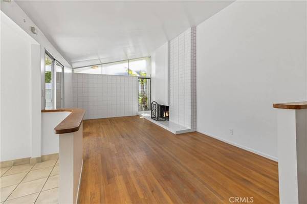 403 Orion WAY, Newport Beach, CA 92663