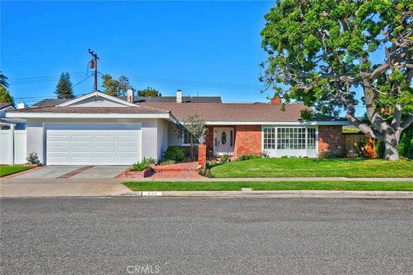 418 E Bay ST, Costa Mesa, CA 92627