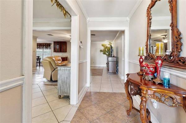 7440 SEVEN OAKS RD, New Orleans, LA 70128