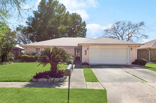 7440 SEVEN OAKS RD, New Orleans, LA 70128