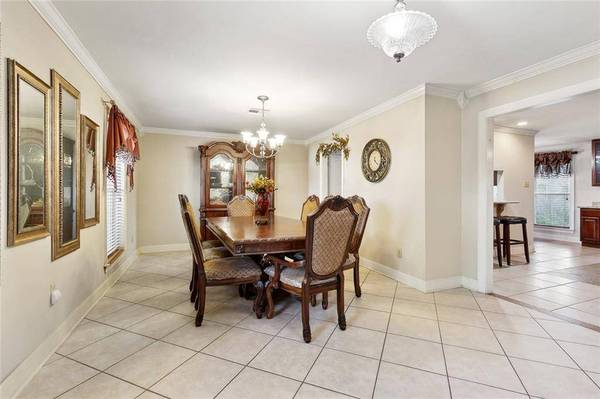 7440 SEVEN OAKS RD, New Orleans, LA 70128