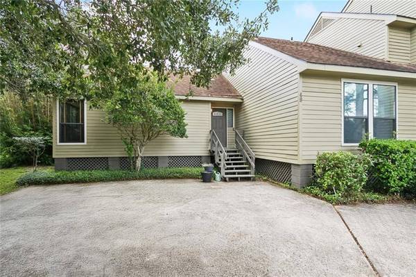 49 CHAMALE CV #49, Slidell, LA 70460