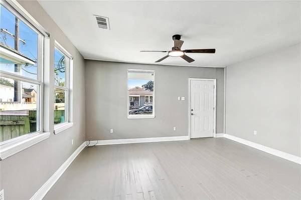 2232 BARTHOLOMEW ST, New Orleans, LA 70117