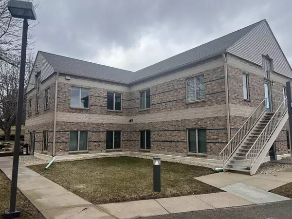 602 Pleasant Oak Drive #C, Oregon, WI 53575