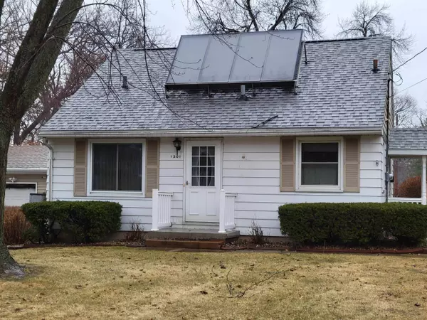 1301 Wyldhaven Avenue, Monona, WI 53716