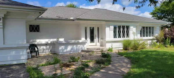 5106 Meinders Road, Mcfarland, WI 53558