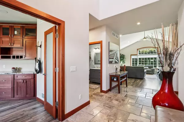 305 Venus Way, Madison, WI 53718