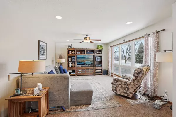 5665 Oak Park Road, Marshall, WI 53559