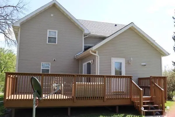 154 River Road, Columbus, WI 53925-0000