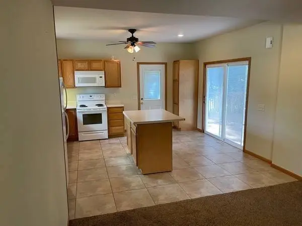 154 River Road, Columbus, WI 53925-0000