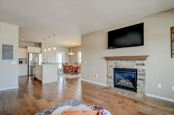 490 Wynnwood Dr, Verona, WI 53593-8380
